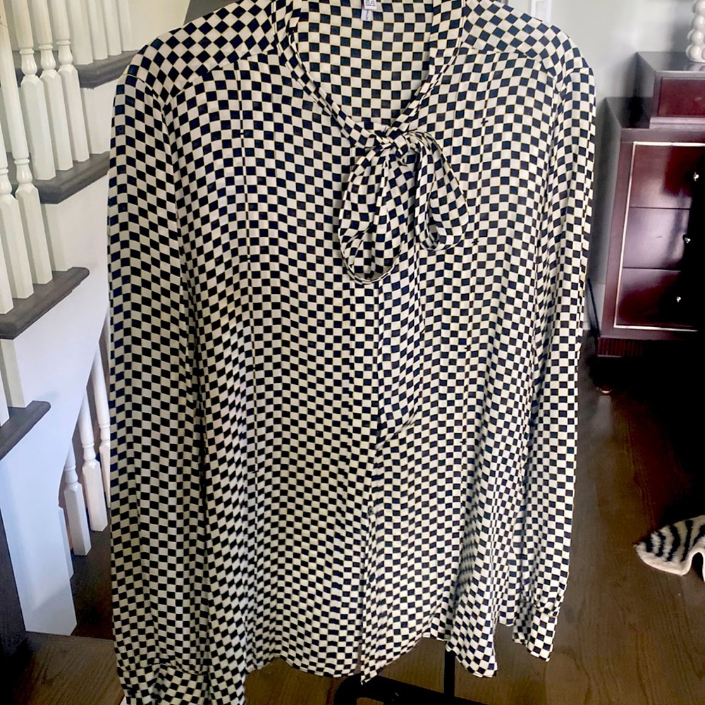Reiss long sleeve blouse, bow detail. Checkered print, size 10